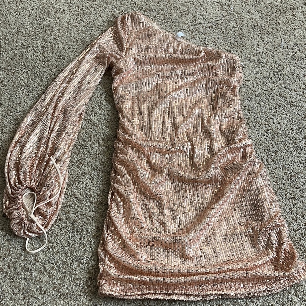 lucy in the sky pink/gold one sleeve dress